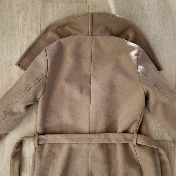 ONLY beige wrap wool coat with belt. Vegan, cruelty free 🤍 - Picture 14 of 15
